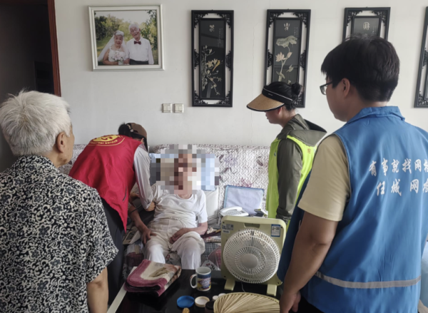 配资炒股门户网 济阳街道电苑社区开展 “查体护航健康”志愿服务活动